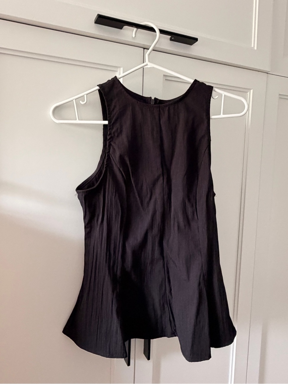 SHEIN Black Sleeveless Flowy Tank Top